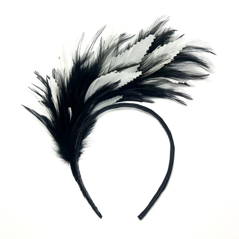 Headband black and white feathers