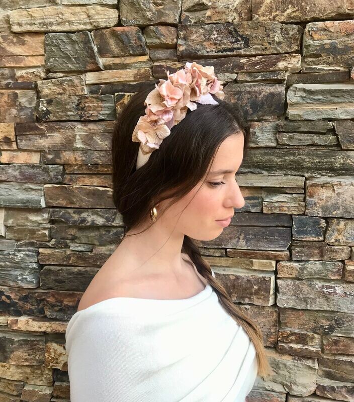 Beige velvet width headband flower