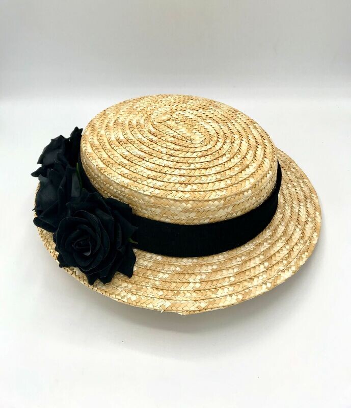Straw hat top low velvet flowers