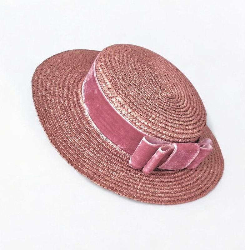 Pink straw hat top low