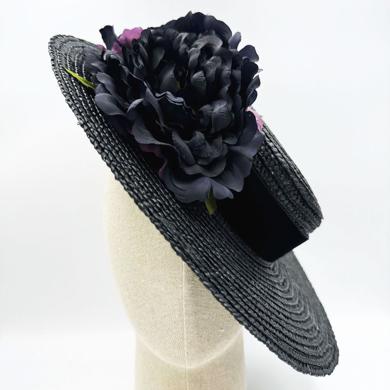 Canotier negro ala ancha dalias