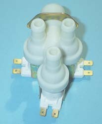 ELECTROVALVULA 3 VIAS 90 TUBOS 14MM MIELE