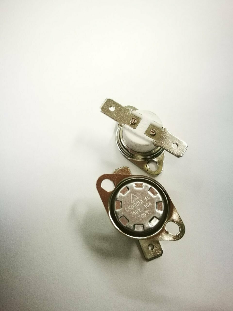 TERMOSTATO  FIJO VITRO CATA KSD301A AC 16A 200