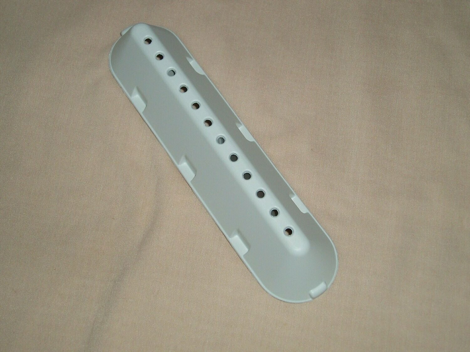 ALETA ROMPEAGUAS ARISTON/INDESIT C00064789 488000533119 482000075338