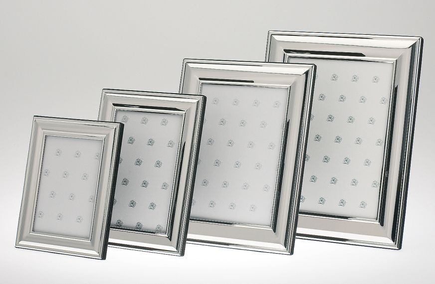 Bilderrahmen 15x20 versilbert Breite x Tiefe 21.5 x 26.5 cm
