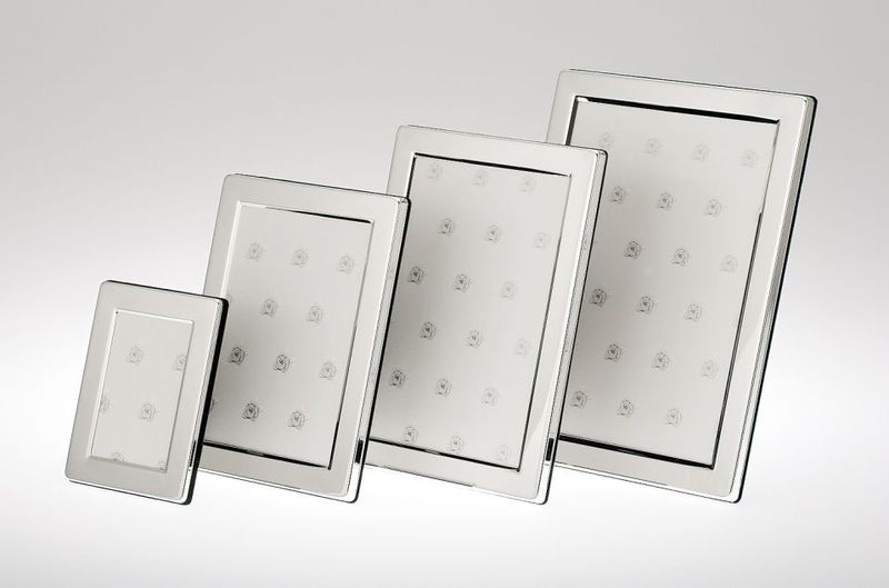 Bilderrahmen 9x13 versilbert Breite x Tiefe 11 x 15 cm Bilderrahmen 9x13 versilbert Breite x Tiefe 11 x 15 cm