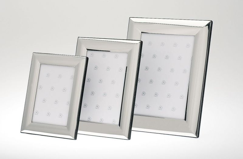 Bilderrahmen 10x15 versilbert Breite x Tiefe 14.8 x 20 cm Bilderrahmen 10x15 versilbert Breite x Tiefe 14.8 x 20 cm