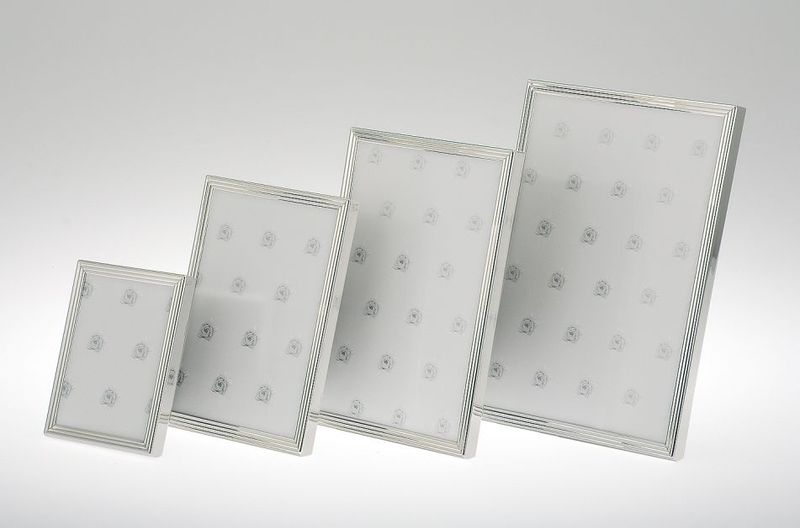Bilderrahmen 6x9 versilbert Breite x Tiefe 7 x 9 cm Bilderrahmen 6x9 versilbert Breite x Tiefe 7 x 9 cm
