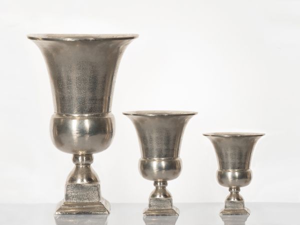 Amphore groß silber Aluguss Höhe 56 cm lieferbar in 8/2021