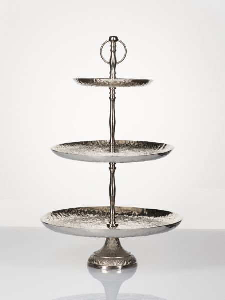 Etagere 3er 51 cm Aluminium vernickelt HxBxT 51 x 34 x 34 cm lieferbar in 8/2021 Etagere 3er 51 cm Aluminium vernickelt HxBxT 51 x 34 x 34 cm lieferbar in 8/2021