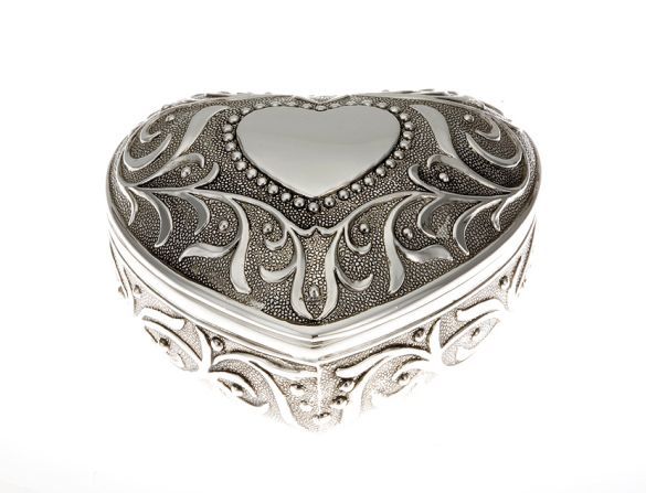 Schmuckdose Herz klein HxBxT 4.3 x 8 x 8 cm Schmuckdose Herz klein HxBxT 4.3 x 8 x 8 cm