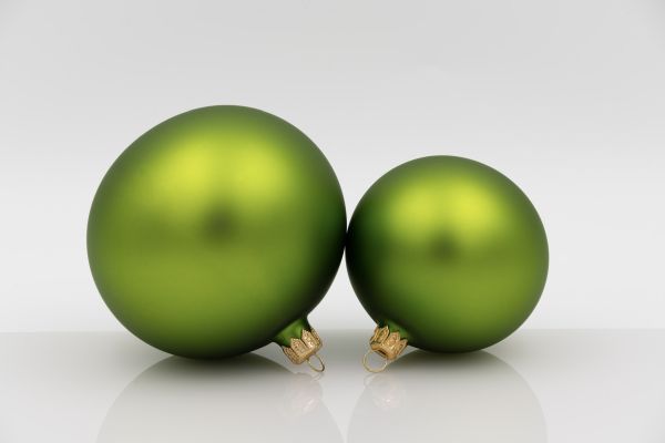 Weihnachtskugel 8er grün matt mundgeblasen, Handtaucherei 6 Stück HxBxT 8 x 8 x 8 cm