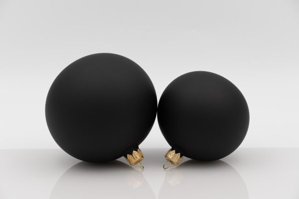Weihnachtskugel 8er schwarz matt mundgeblasen, Handtaucherei 6 Stück HxBxT 8 x 8 x 8 cm Weihnachtskugel 8er schwarz matt mundgeblasen, Handtaucherei 6 Stück HxBxT 8 x 8 x 8 cm