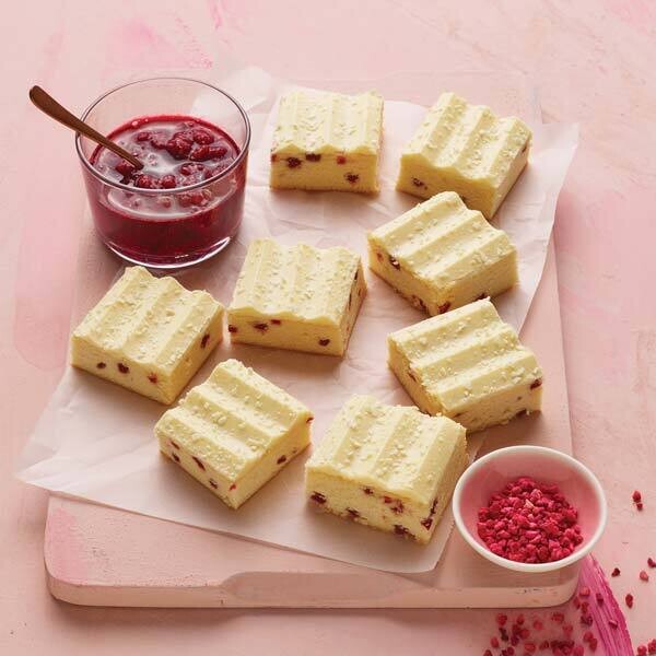 Sara Lee Slab Cake 2kg - White Chocolate & Raspberry