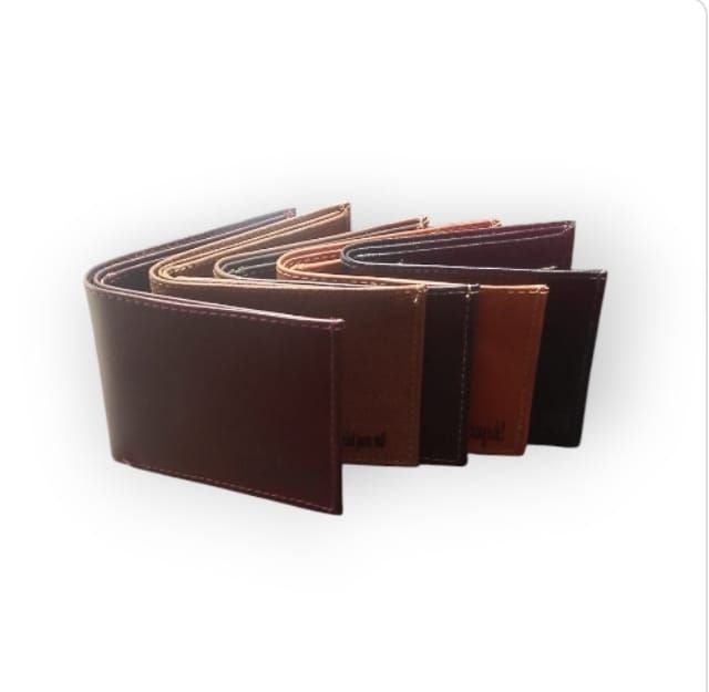 Billeteras en material cuero