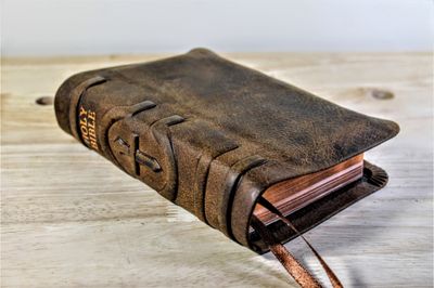 Leather Bible KJV Compact - Volcanic Kodiak