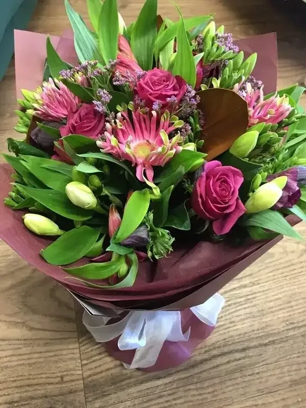 Pink Burgundy Posy in Box