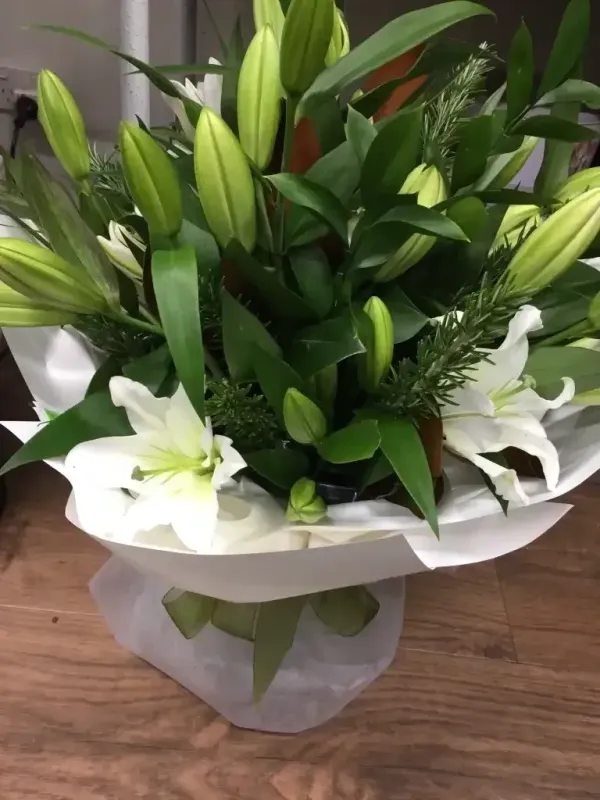 White Lily Bouquet - Vox Box