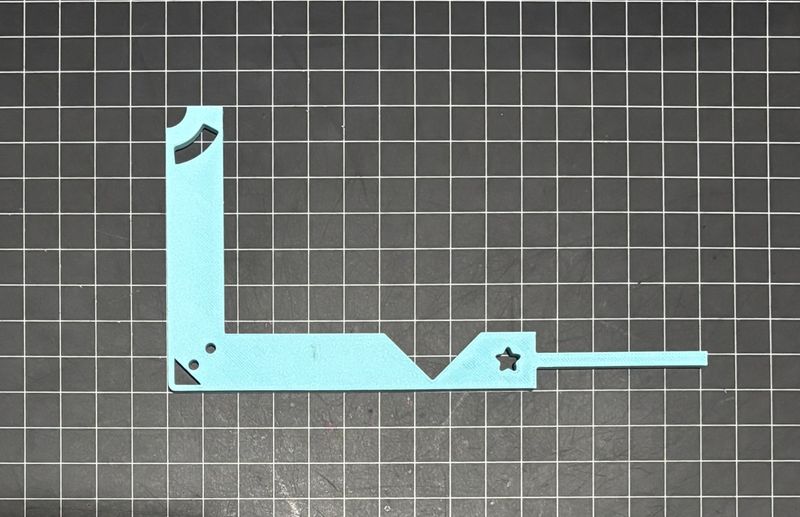 HERRAMIENTA PARA ENCUADERNAR 5 en 1 CELESTE (de plástico)