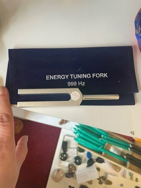 Tuning fork 999hz
