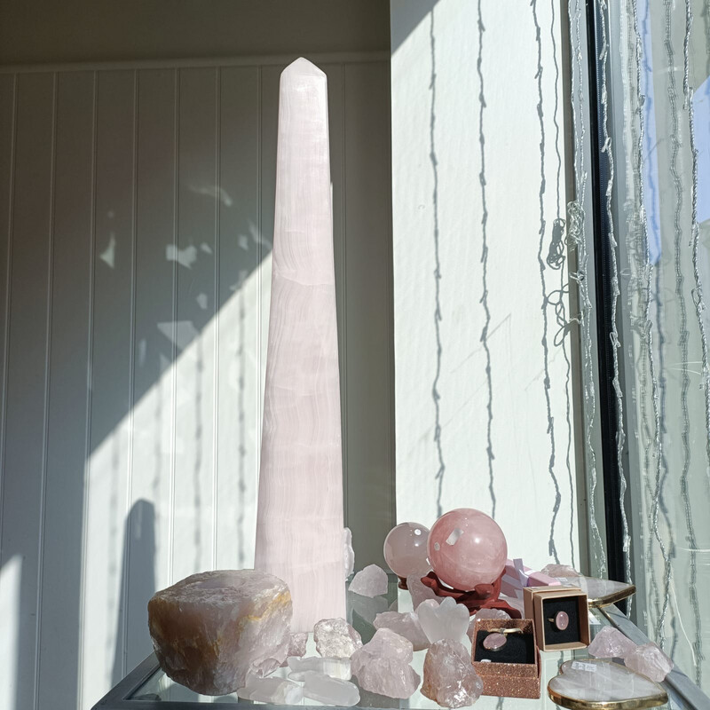 Mangano Calcite Obelisk