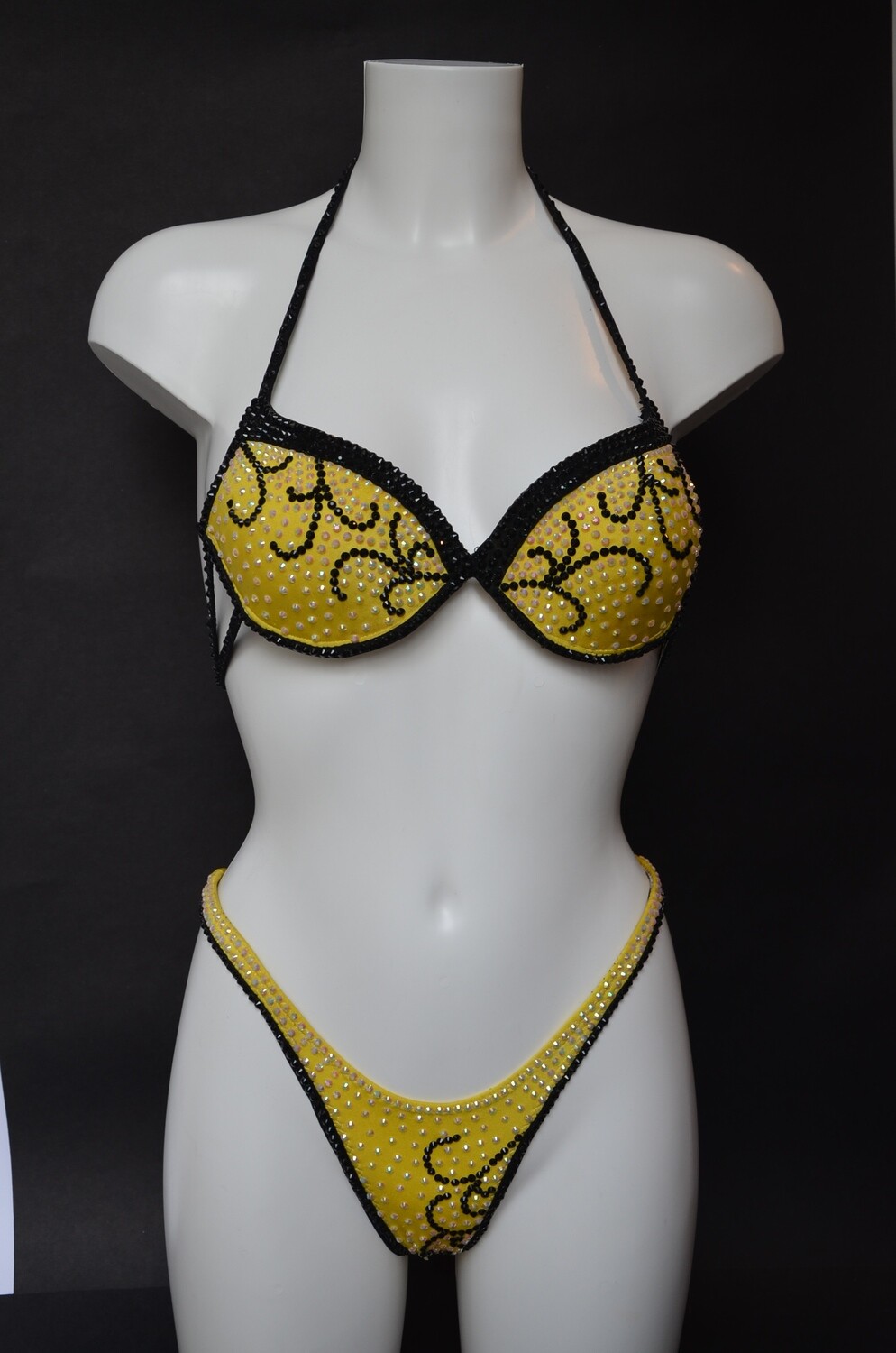 Yellow figure bikini