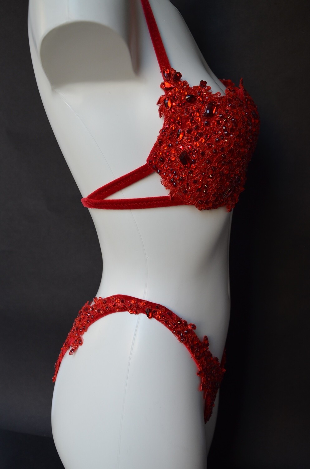 Red Afrodita (Round)
