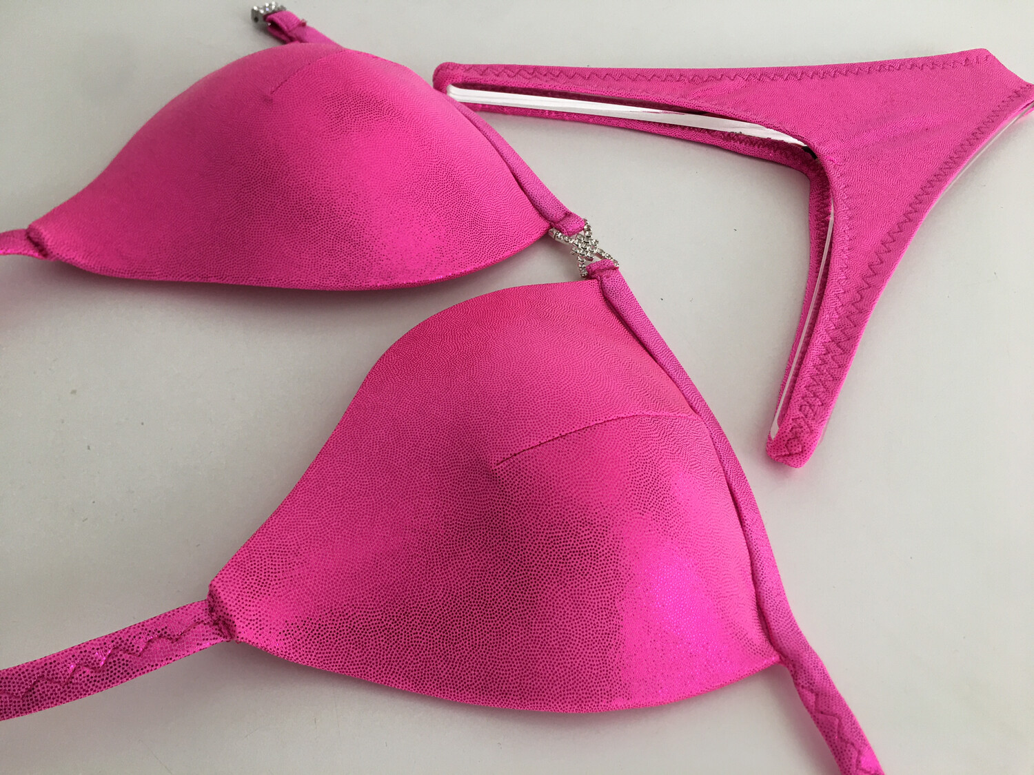 Base Hot Pink