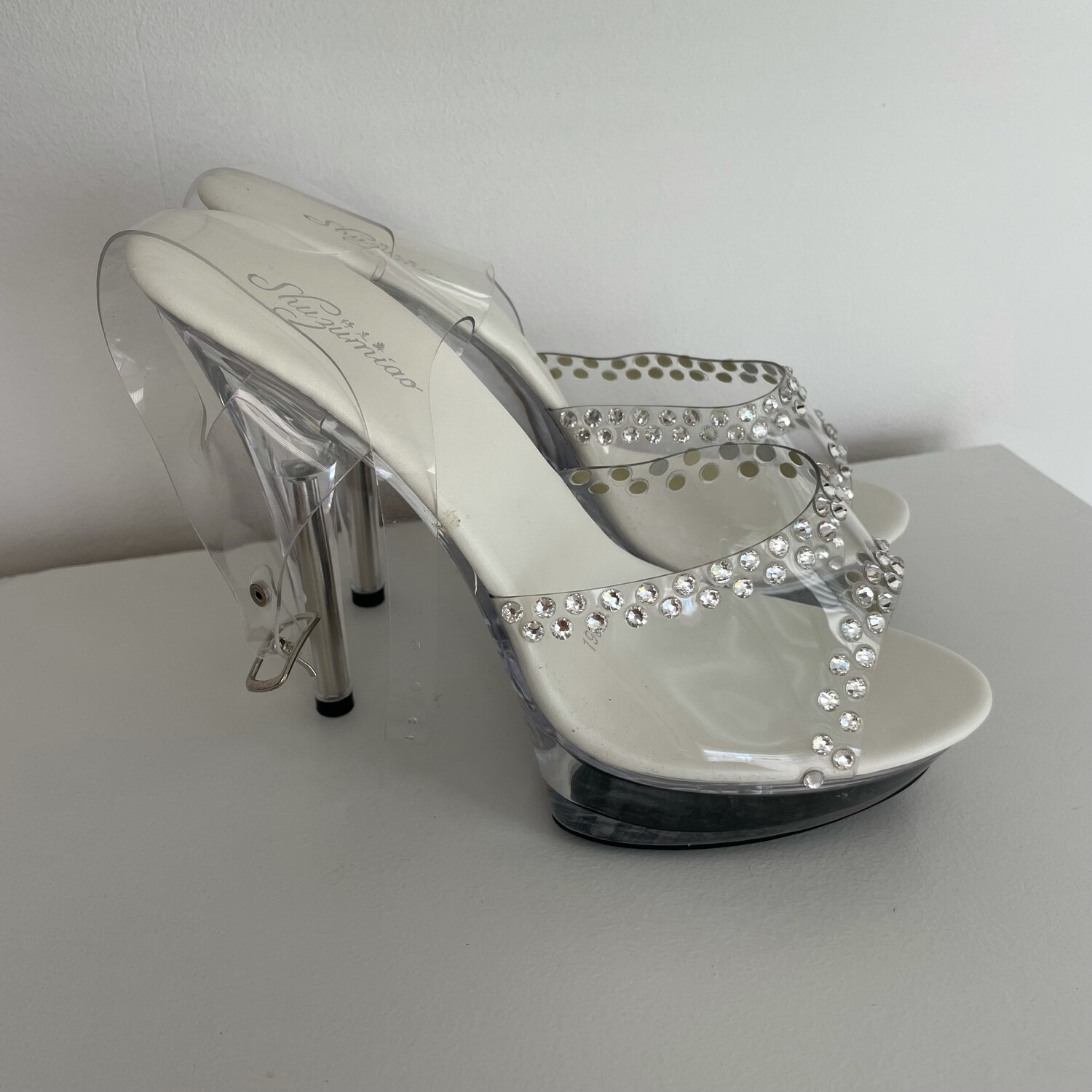 Transparent crystal heels (13 cm heel)