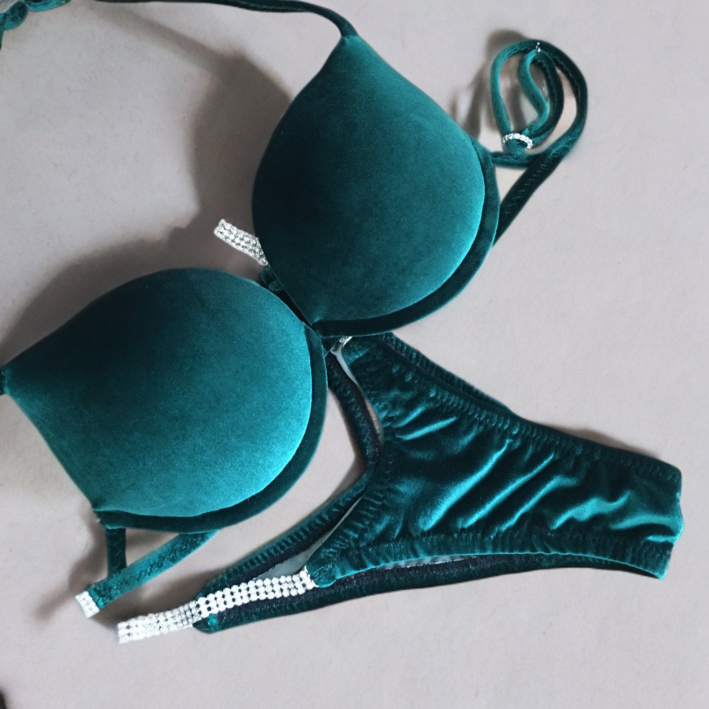 Base Pine Green