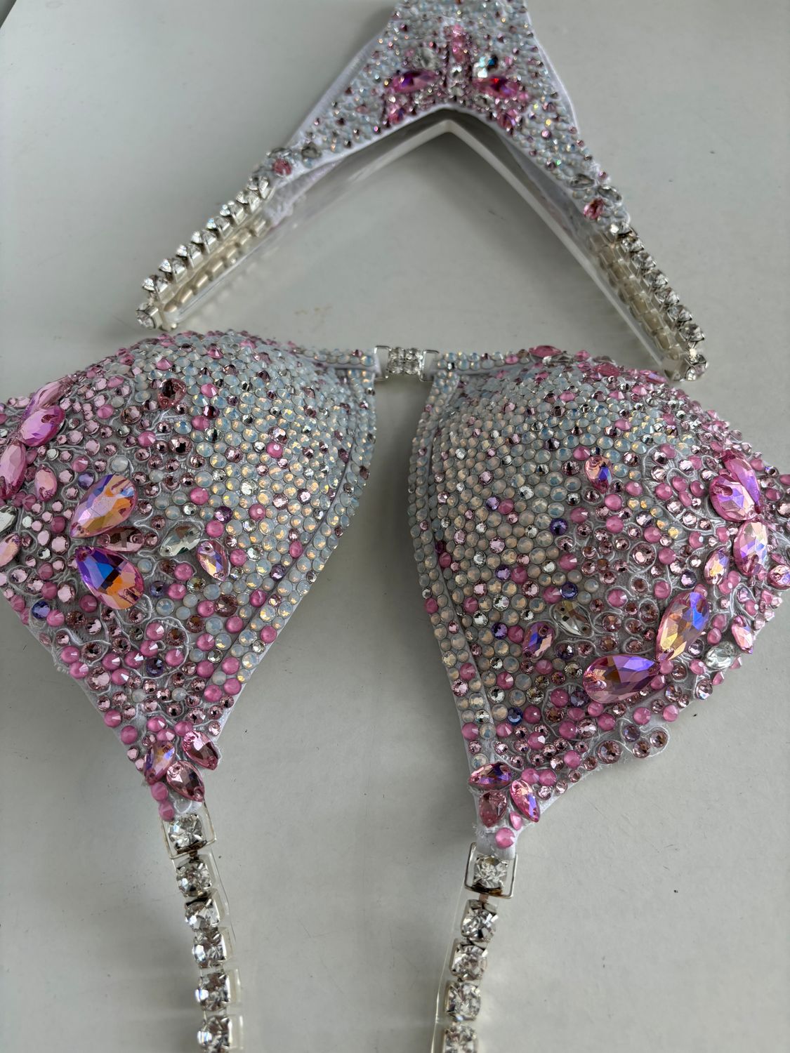White Pink Afrodita