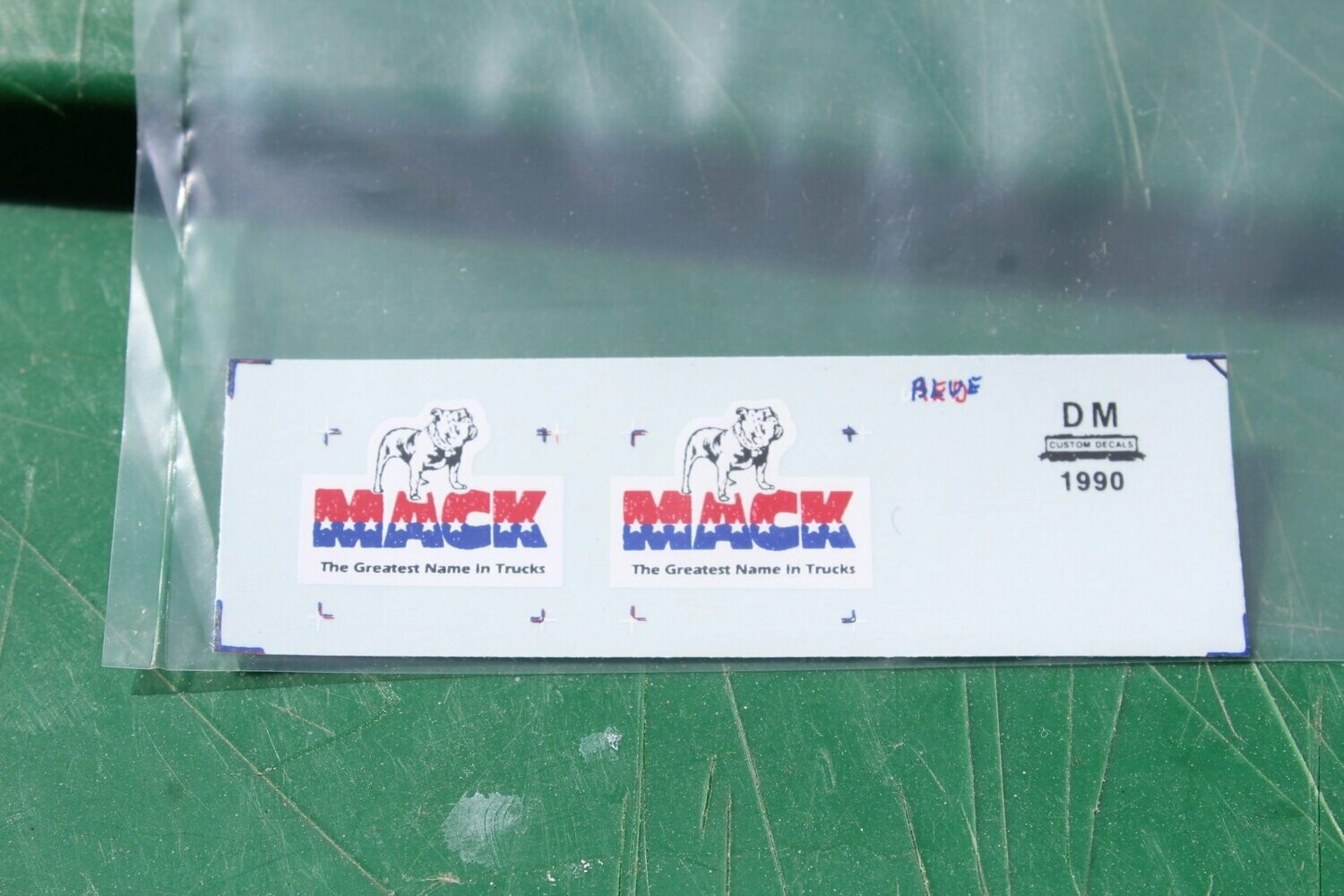 Mack Bulldog Logo 4.5' x 5.5' scale