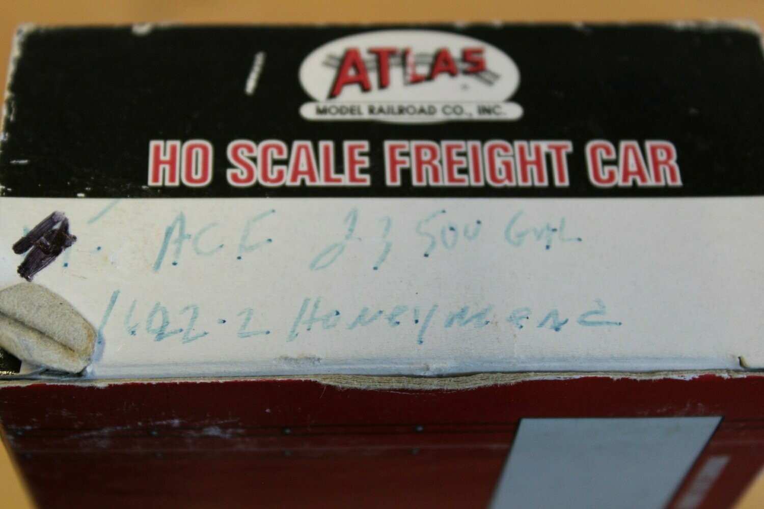 Atlas 1602 ACF Honneymead 23,500 Gal Tank Car