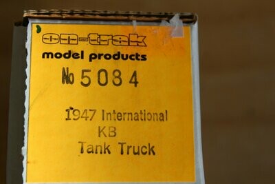 ON-TRAK 5084 1947 INTERNATIONAL KB TANK TRUCK