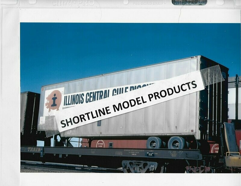 Illinois Central Gulf (ICG) Trailer in TT flat