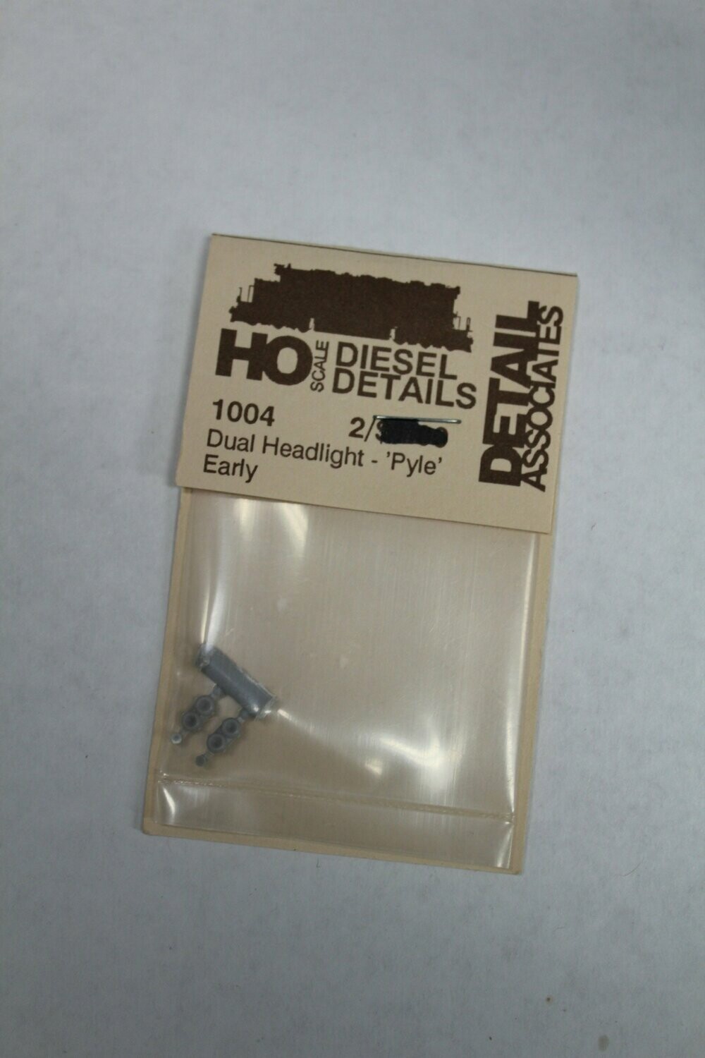 Detail Associates 1004 Dual Headlight PYLE EARLY