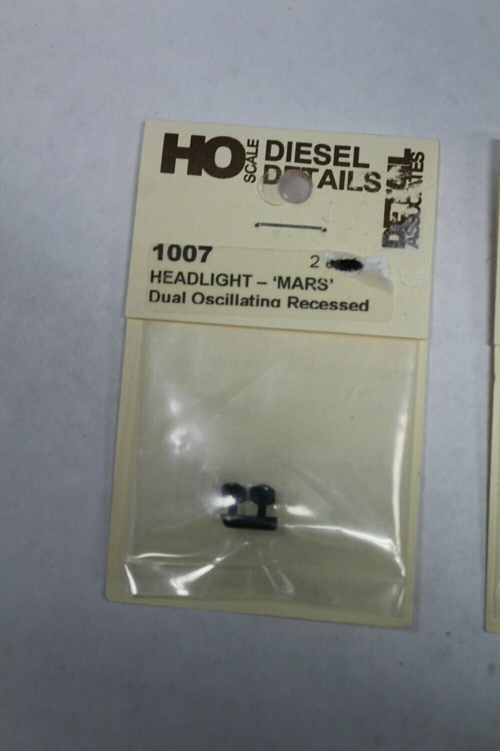 Detail Associates 1007 MARS Oscilating Headlight Recessed