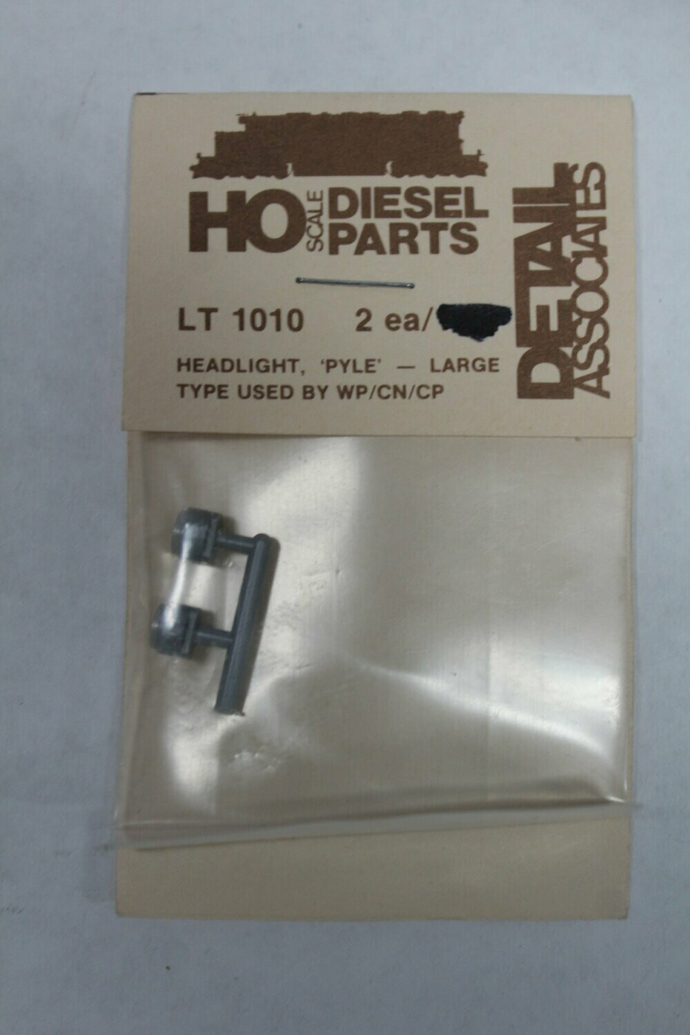 Detail Associates 1010 Pyle Large Headlight used  by WP/CN/CP