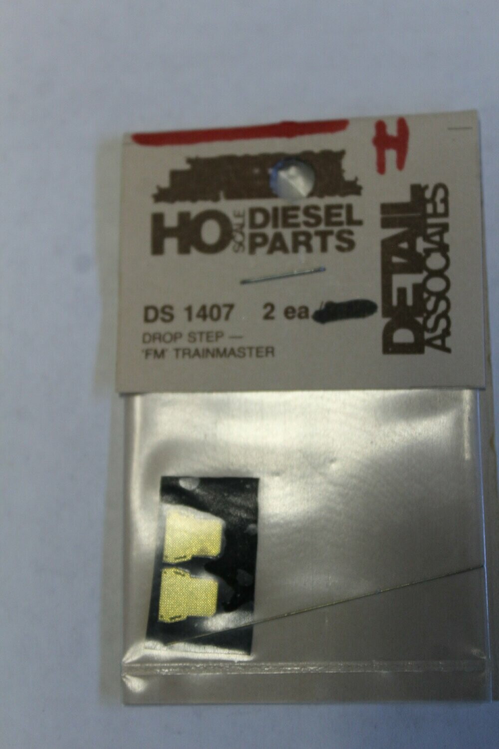 DETAIL ASSOCIATES 1407DROP STEP FM TRAINMASTER PHOTO ETCHED