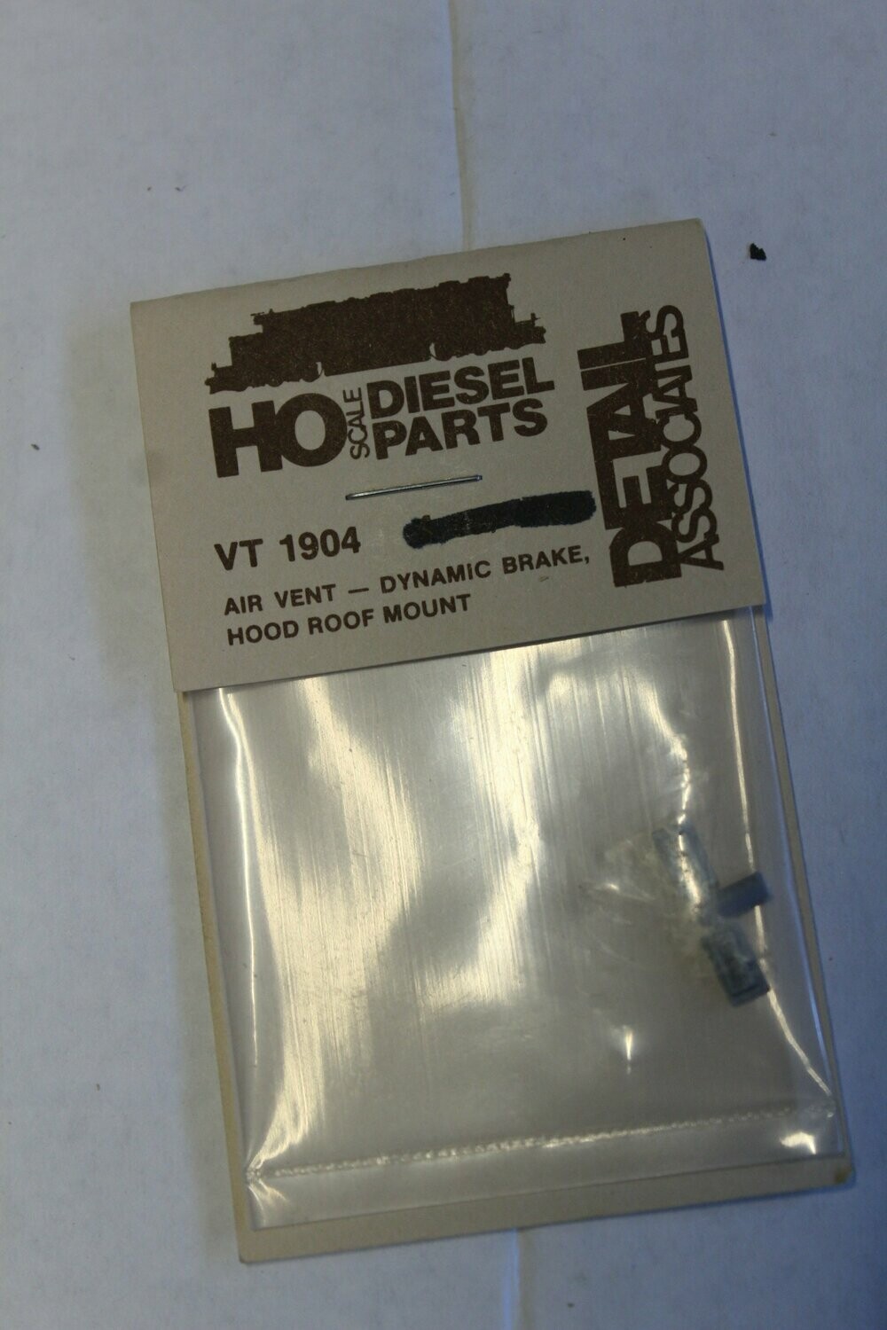 DETAIL ASSOCIATES 1904-2 AIR VENT DYNAMIC BRAKE HOOD ROOF MOUNT