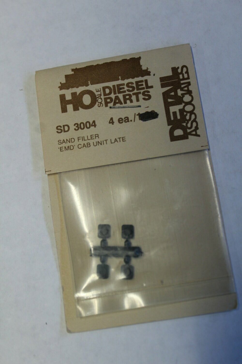 DETAIL ASSOCIATES 3004-4 SANDFILLER COVER EMD CAB LATE