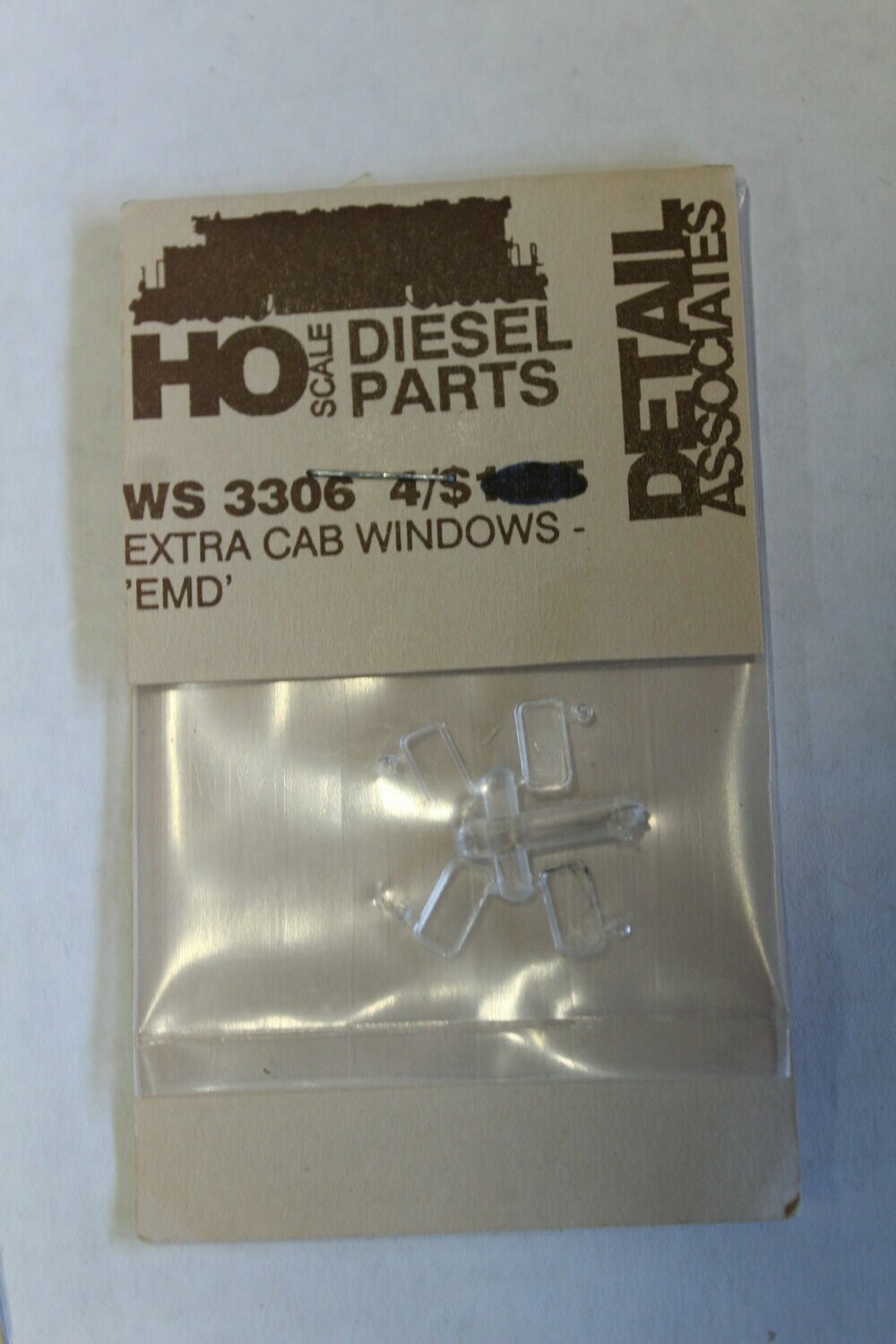 DETAIL ASSOCIATES 3306-4 EXTRA CAB WINDOWS EMD