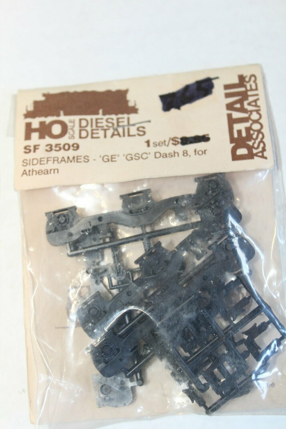 DETAIL ASSOCIATES 3511  (TSP #83) SIDEFRAMES GE AD DASH 7 for ATHEARN