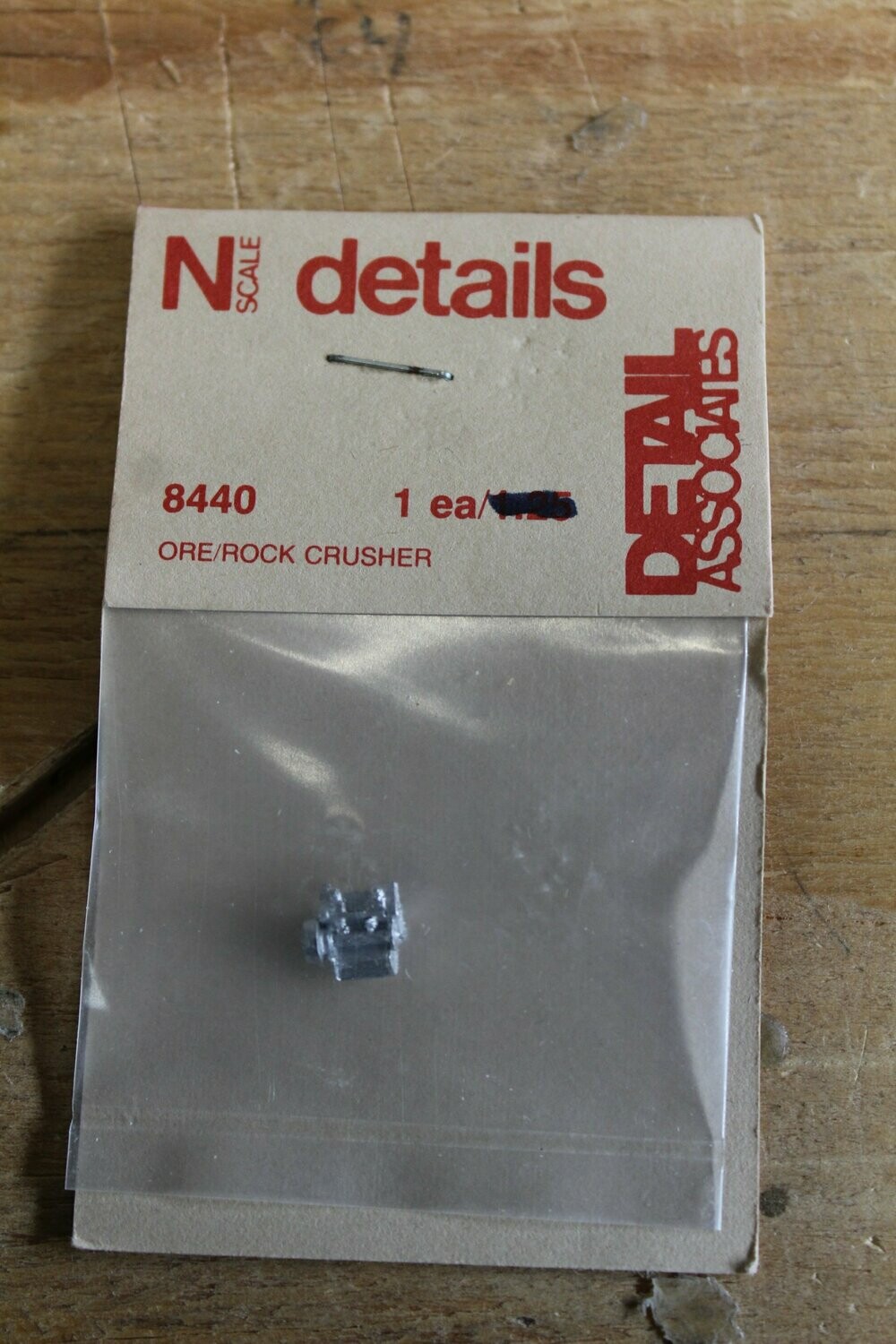 DETAIL ASSOCIATES 8440 ORE ROCK CRUSHER