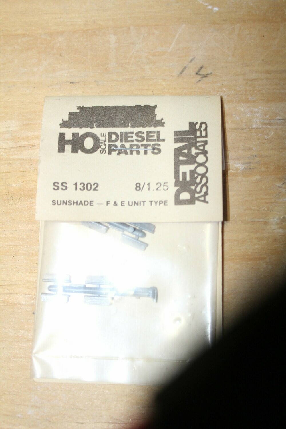 DETAIL ASSOCIATES 1302-4 SUNSHADES CAB F & E UNITS