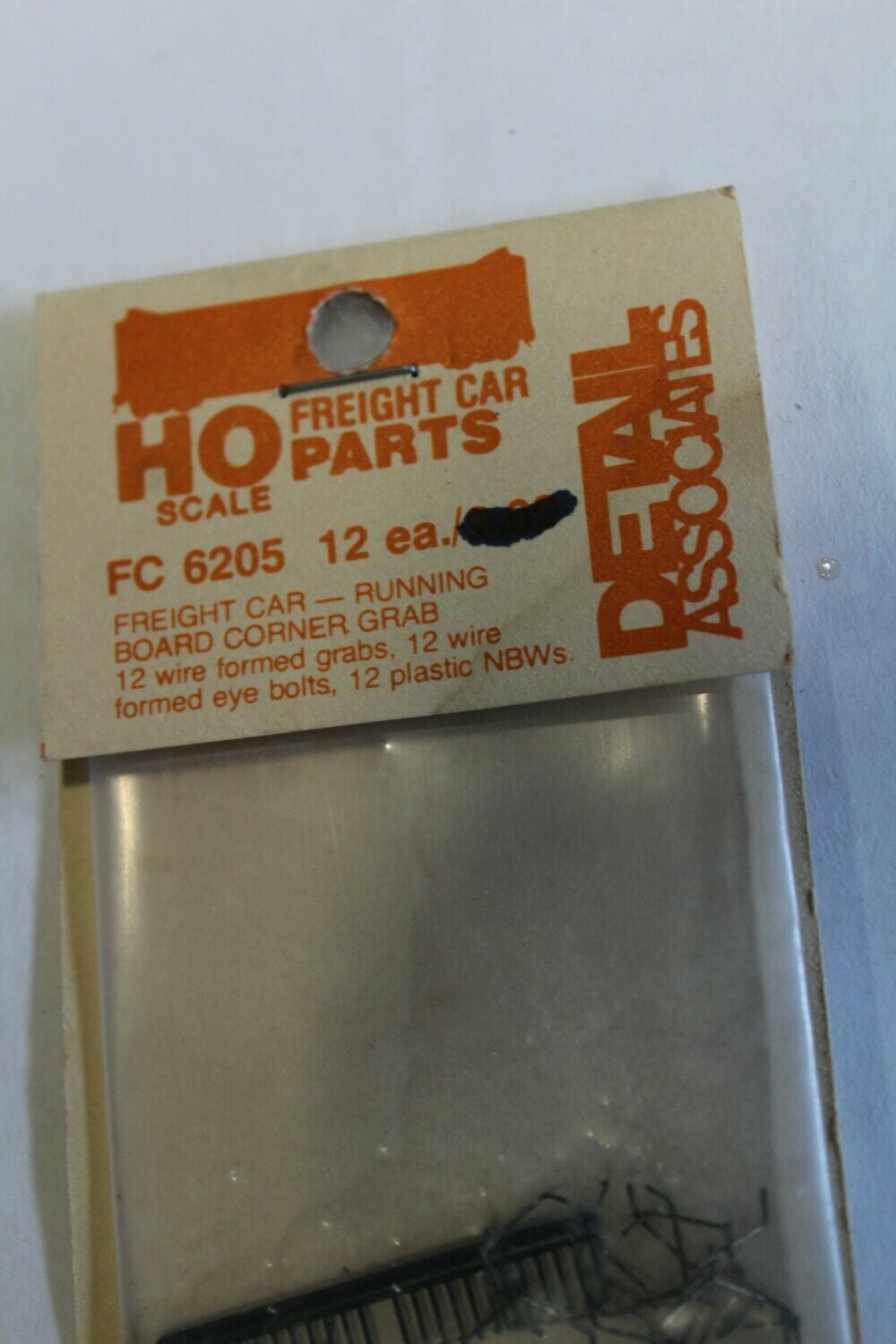 DETAIL ASSOCIATES 6205-12E CORNER GRABS W/ EYE BOLTS  (12 ea)