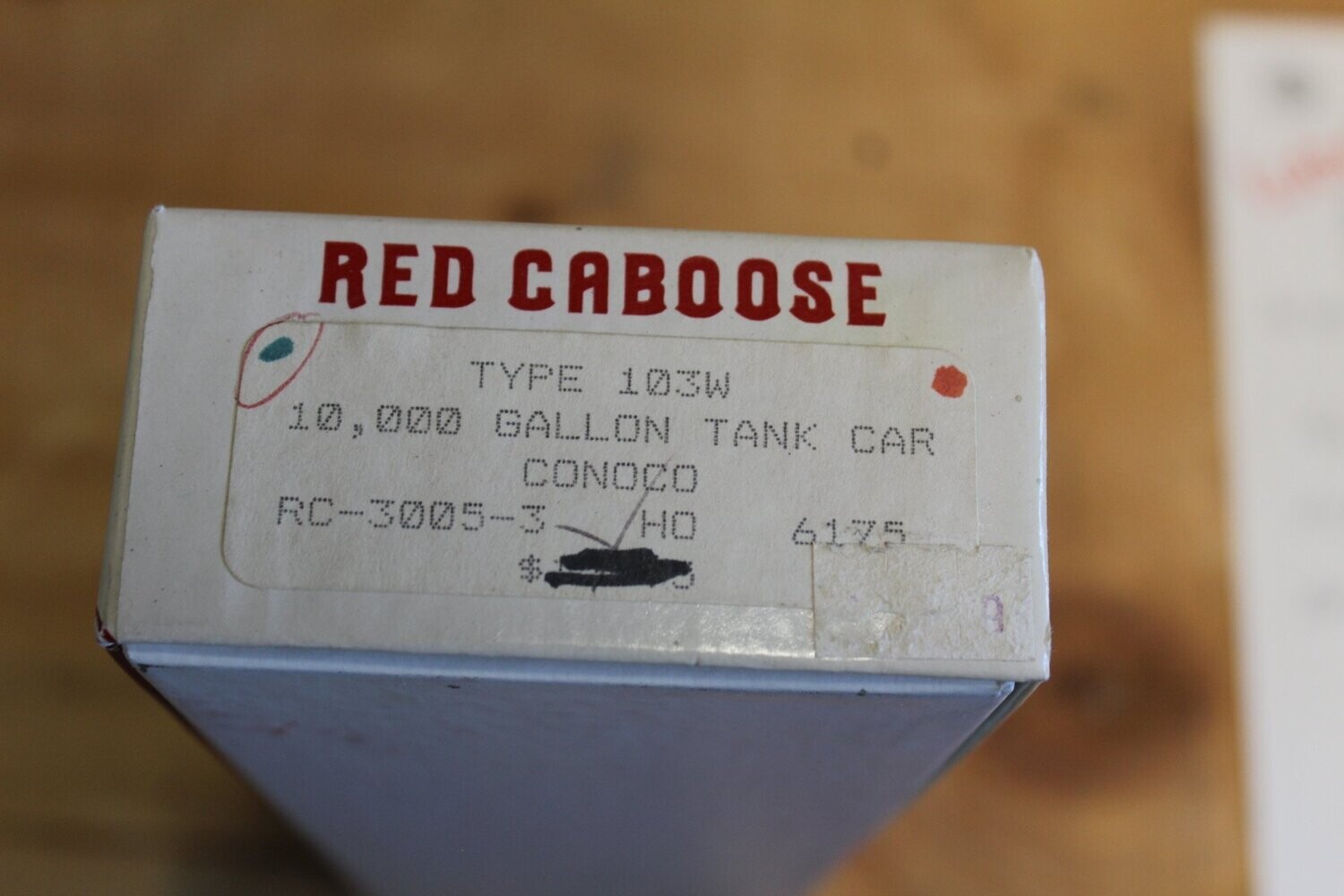RED CABOOSE 3005-03 CONOCO 10000 GALLON TANK CAR