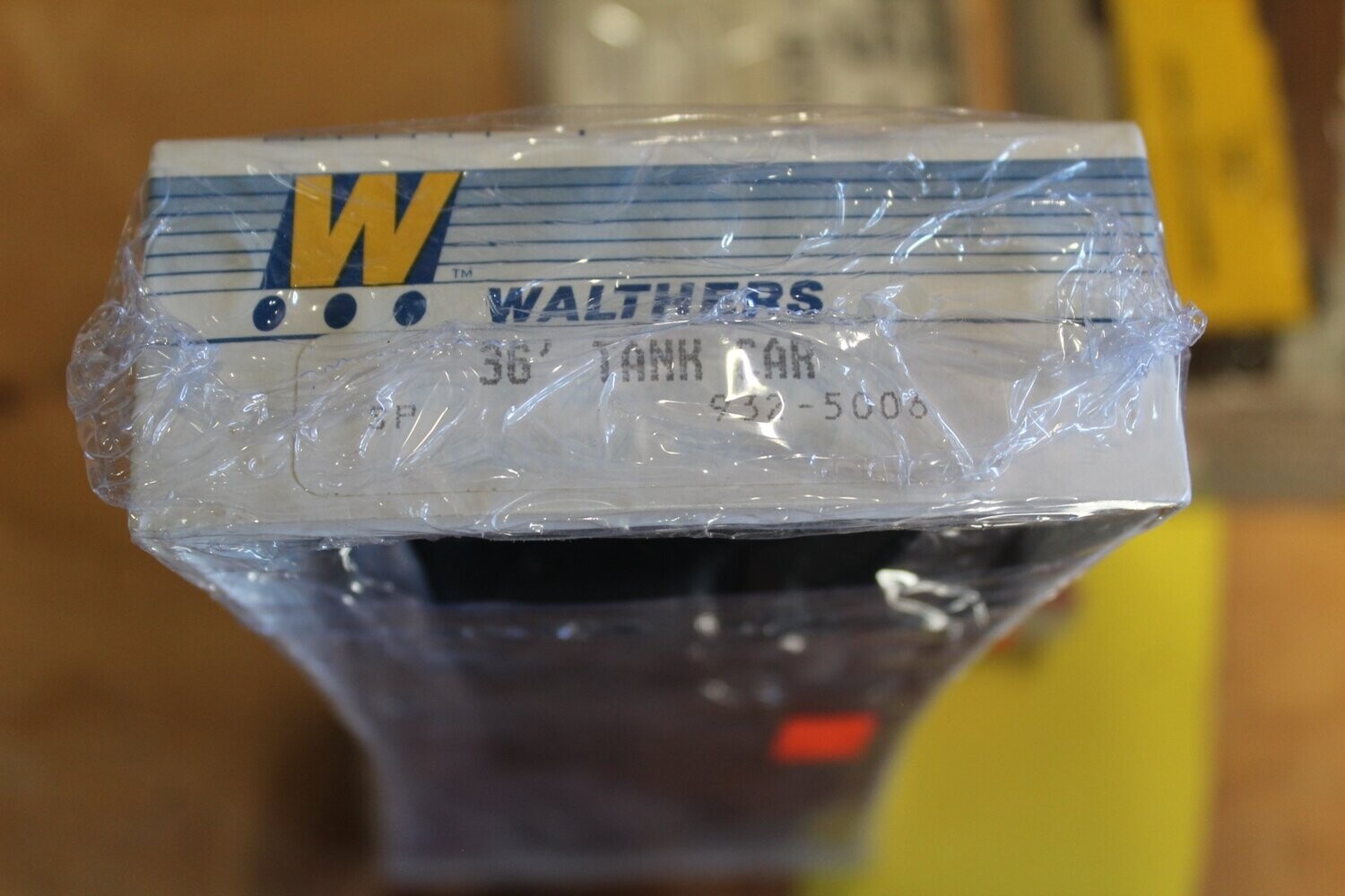 WALTHERS 932-5006 SP 36' TANK CAR
