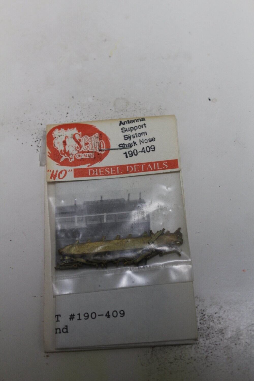 CAL SCALE 190-409 BLW SHARK ANTENNA SUPPORT SYSTEM