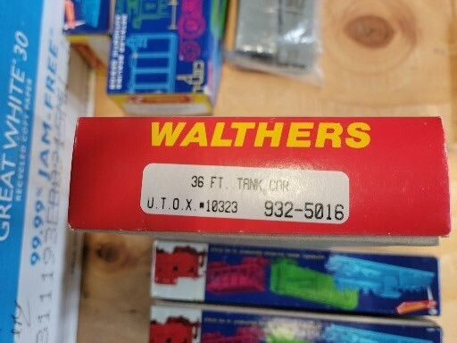 WAL 932-5016 UTOX 36'